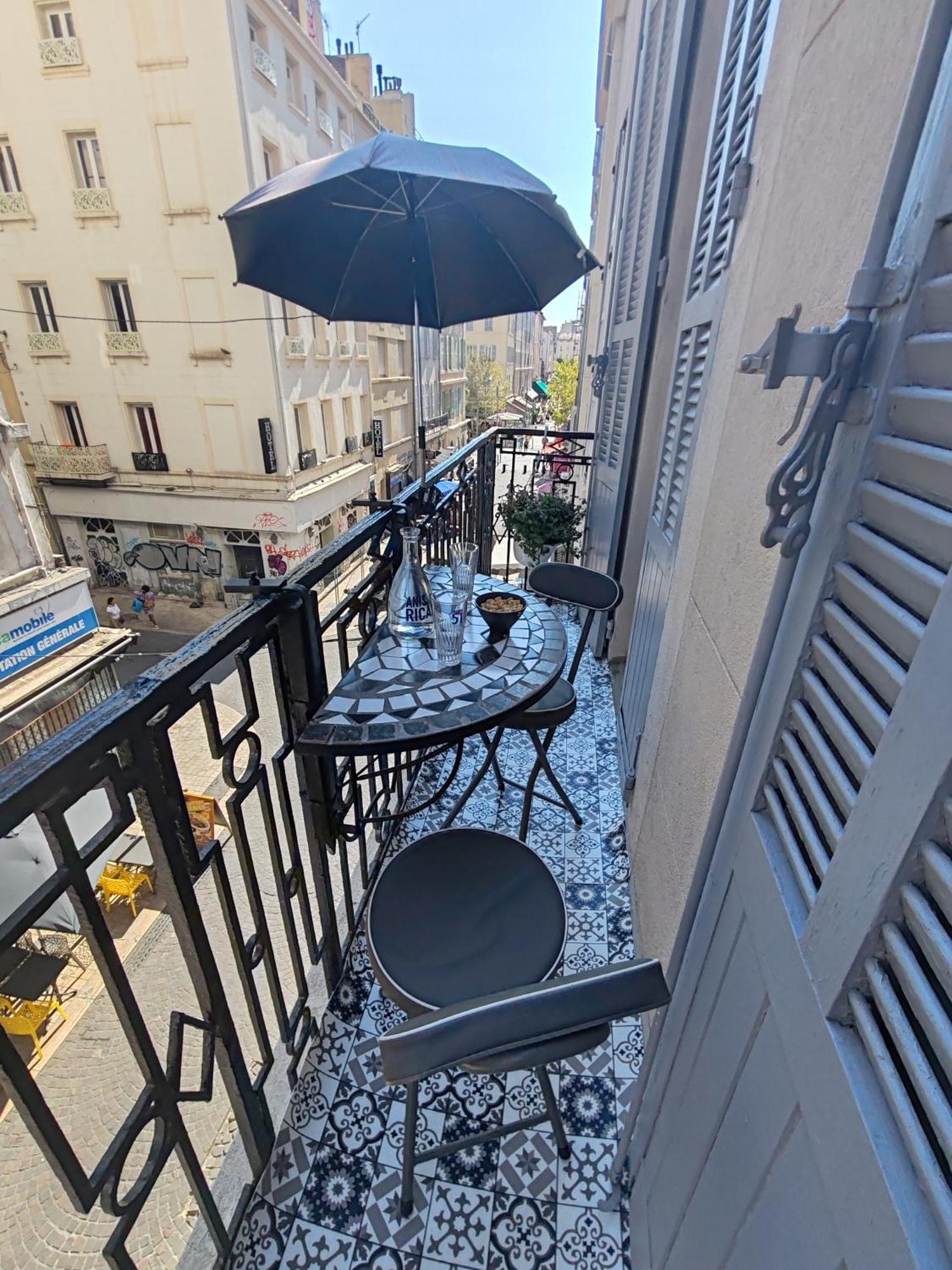 Апартаменты T3 Grand Balcon Au Coeur Du Vieux Port Марсель Экстерьер фото